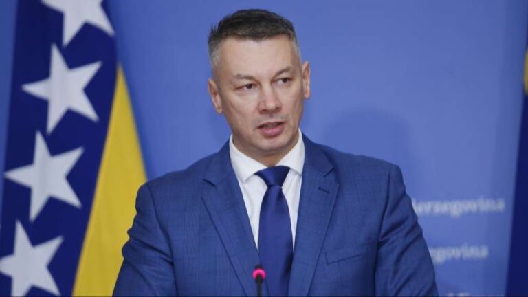 Nešić o Isaku: “Ako uđe u RS i pokuša da radi bilo šta nezakonito, bit će svezan i procesuiran”