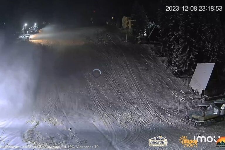 Na Vlašiću se sprema nova sezona skijanja, topovi rade “punom parom”