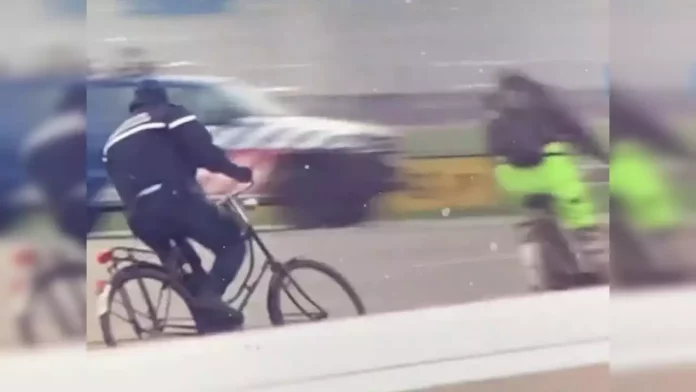 Pijan na biciklu mislio da može pobjeći policajcima