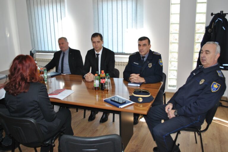 Ministar unutrašnjih poslova MUP-a ZDK  i policijski komesar posjetili Policijsku stanicu Maglaj i Usora