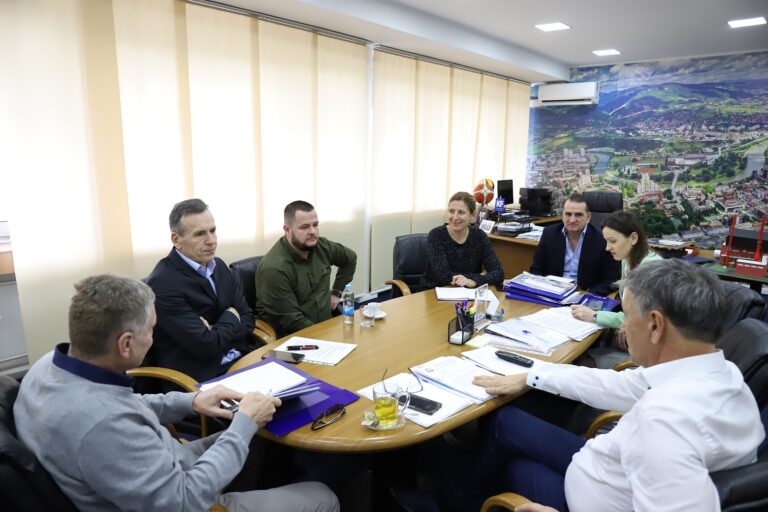 Gradonačelnik Kasumović održao radni sastanak s direktorom JU KBZ dr. Tarikom Zulovićem