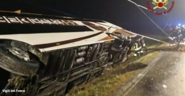 Autobus sa turistima iz BiH se prevrnuo kod Venecije, više povrijeđenih