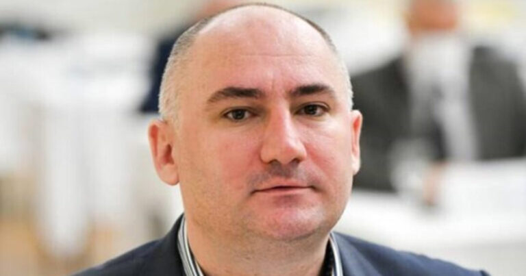 Zloupotrijebio funkciju pa nagrađen novom