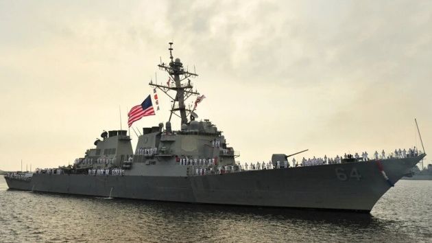 Prvi put od početka rata gađali američki ratni brod: Huti pogodili razarač “USS Carney”