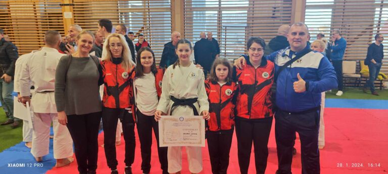 KK PERFEKT Zenica: Lamija Kalabić uspješno položila za majstorsko zvanje crni pojas