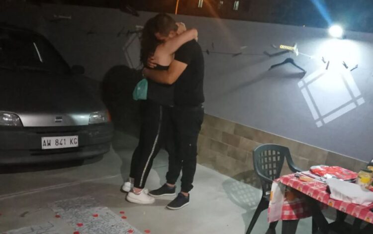 Tragedija: Mladić i djevojka proslavljali rođendan i vjeridbu, tri sata nakon poginuli u teškoj nesreći