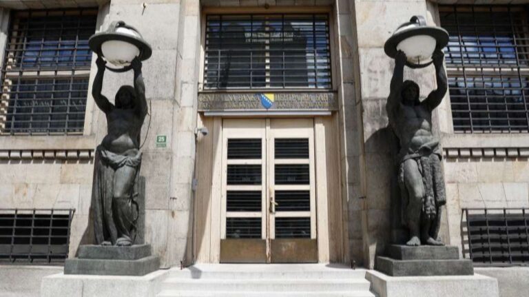 Standard and Poor’s: Kreditni rejting BiH ostaje B+ sa stabilnim izgledima