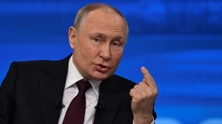 Putin: Ruska porodica treba imati najmanje dvoje djece