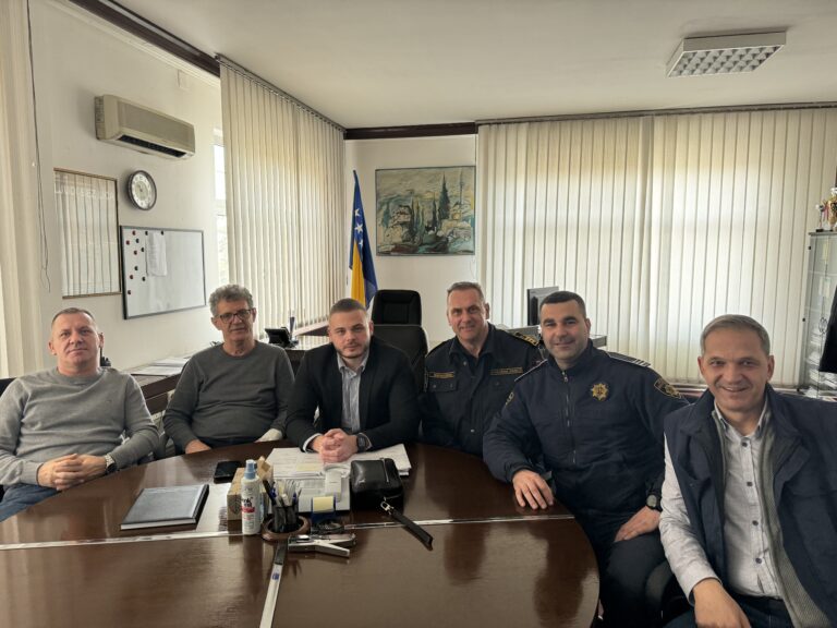 Direktor Rusmir Isak održao sastanak sa PVJ Zenica: Jačanje sigurnosti i unapređenje saradnje 