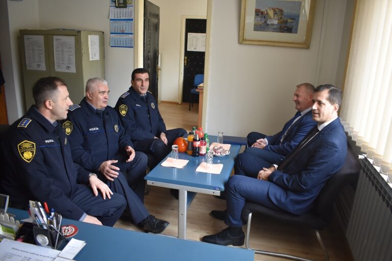 Ministar unutrašnjih poslova ZDK i policijski komesar posjetili načelnika općine Vareš i Policijsku stanicu Vareš
