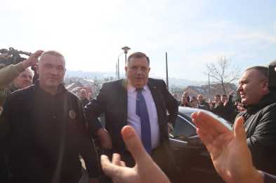 Dodik: Svi službenici su Bošnjaci i opravdano nemam povjerenje u ispravnost postupka