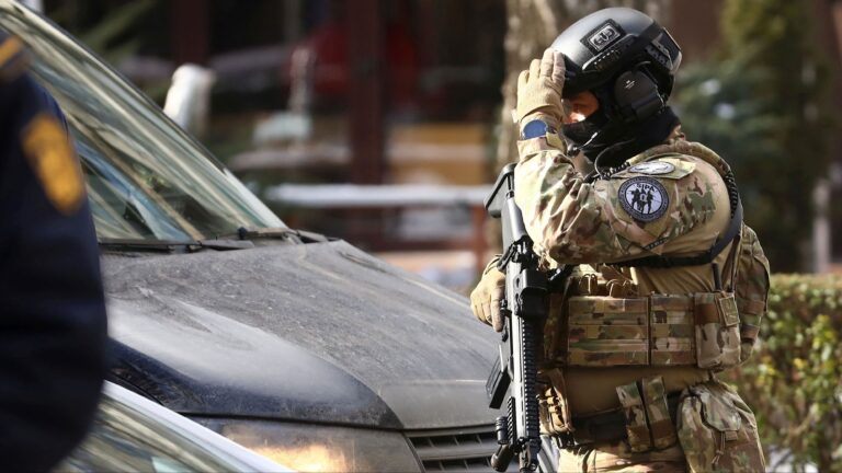 Sjekirom pokušao ubiti bivšu suprugu, krio se u Tomislavgradu: Bjegunac iz Njemačke uhapšen u motelu