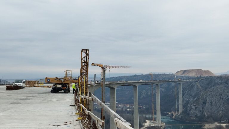 Autoceste FBiH o radovima na mostu Počitelj: Uklonjen dio pukotina