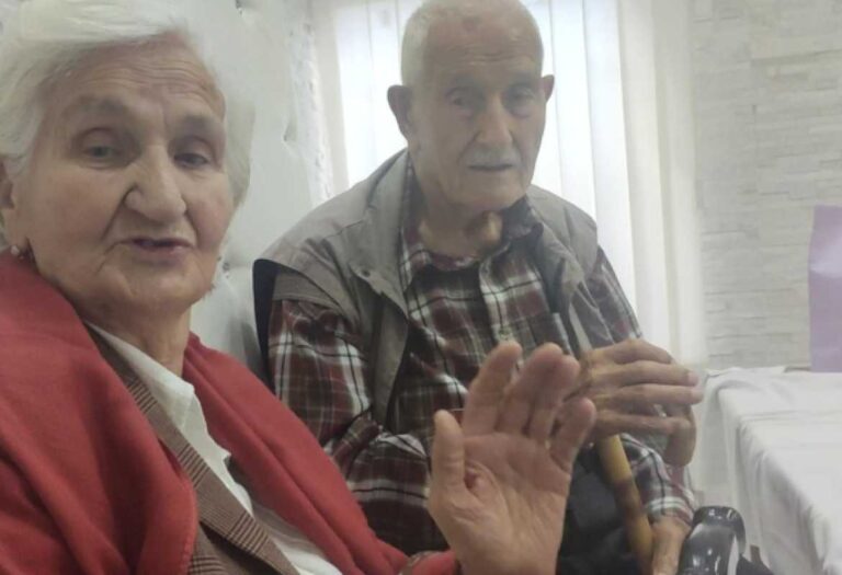 Lijepa priča iz BiH: Sena i Salih proslavili 70. godišnjicu braka: ‘Danas se zbog sitnica razvode, strpljenja niko nema’