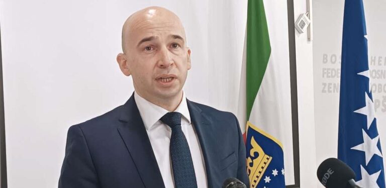 Premijer Pivić se pohvalio: Zeničko-dobojski kanton lider u privrednoj proizvodnji