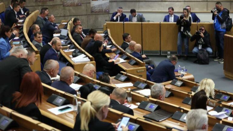Sutra sjednica Doma naroda FBiH: Na dnevnom redu izvještaj o pomilovanjima