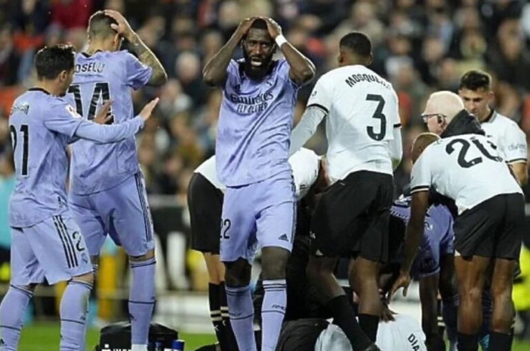 Uznemirujuće: Povreda zbog koje su se igrači Reala i Valencije hvatali za glavu, poznato u kakvom stanju je Francuz