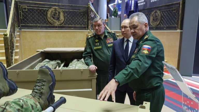 Otkriveni tajni dokumenti: Rusija bi mogla ostati bez oružja