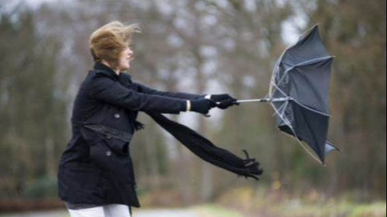 Na snazi narandžasti meteoalarm zbog jakih udara vjetra