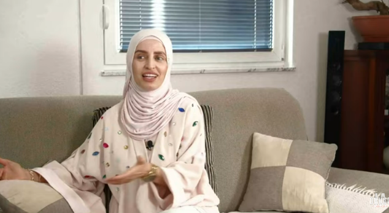 Mahira u novom domu: Ne dirajte mi djecu! Imaju očinsku figuru! Prvi ramazan sa Saladinom (VIDEO)