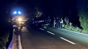 Dvoje poginulih i dvoje povrijeđenih u sudaru tri vozila