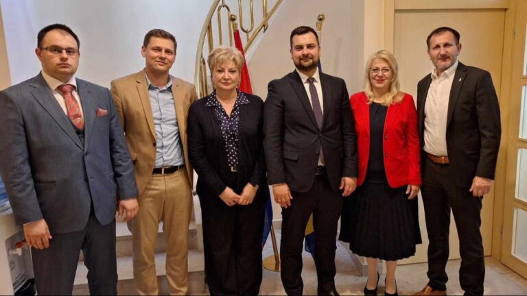 Ambasada BiH prva institucija koju je nakon izbora posjetio novoizabrani saborski zastupnik Armin Hodžić