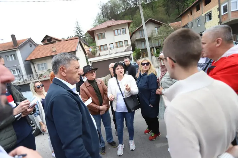 Gradonačelnik Kasumović u Gornjozeničkom kraju: Uradilo se dosta i manji je broj zahtjeva, ali fokus ostaje na rješavanju preostalih izazova