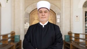 Reis Kavazović: Sutra je Bajram, praznik radosti, provedimo ga veselog lica i otvorenog srca