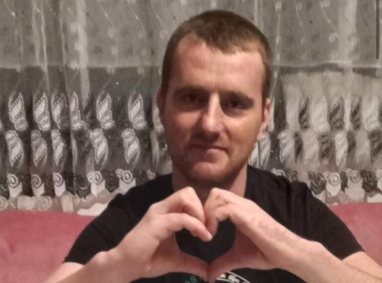 BUDIMO HUMANI: Denis Delić treba pomoć dobrih ljudi