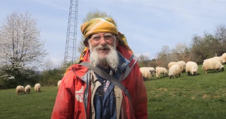 Najstariji ovčar u BiH proslavio 90. rođendan: Velike mi pare dao, stid me bilo uzeti