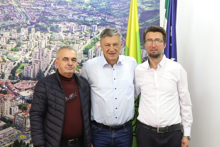 Gradonačelnik Fuad Kasumović nastavlja podržavati ljetovanje učenika Srednje škole za stručno obrazovanje i radno osposobljavanje