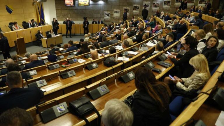 Sjednica Predstavničkog doma federalnog Parlamenta još uvijek traje, razmatra se sigurnosna situacija u FBiH