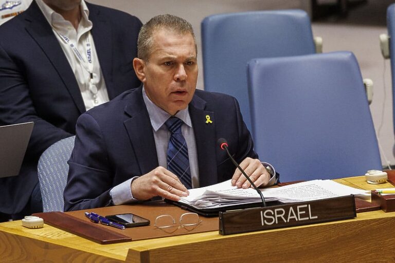 Ambasador Izraela u UN-u uporedio iranskog vođu s Hitlerom i pokazao njegov tvit o Jerusalemu