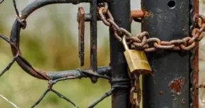 Za mjesec dana u BiH propalo 112 firmi, neke od njih su dobro poznate