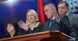 Vladi RS fali 500 miliona KM, a sada više ne mogu prodavati ni svoje obveznice