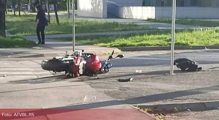 Težak udes: Motociklistu odvezla Hitna