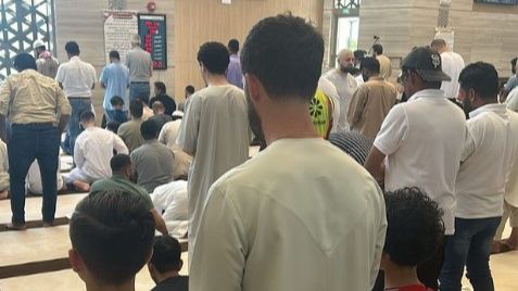 Miralem Pjanić podijelio fotografiju: S nasljednikom Edinom klanjao džuma-namaz