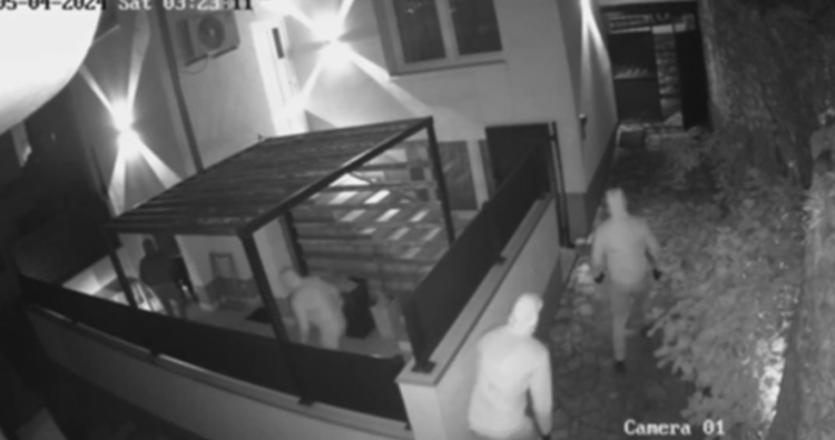 Red Army snimkom pokazao kako su im Ultrasi ukrali transparente (VIDEO)