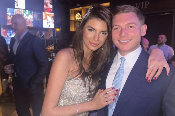 Crnogorska misica s bivšim momkom u Budvi prokockala 20 miliona eura