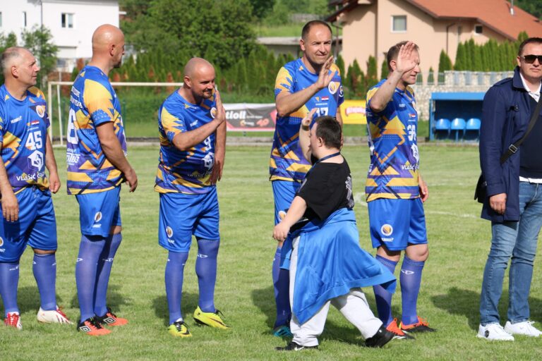 Humane zvijezde Hrvatske i BiH igrale za centar “Duga”