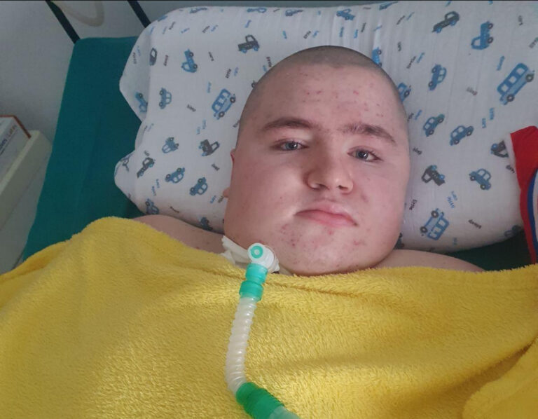 BUDIMO HUMANI: Mladi Zeničanin Selman hitno treba pomoć dobrih ljudi