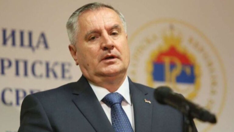 Sramotna provokacija: Višković najavio brošuru s imenima “lažnih žrtava Srebrenice”