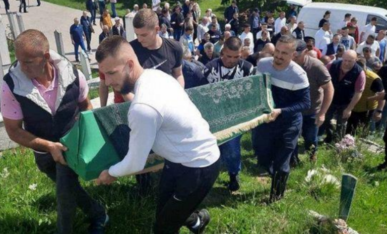 Gradačac: Klanjana dženaza svirepo ubijenoj Halidi Mujedinović
