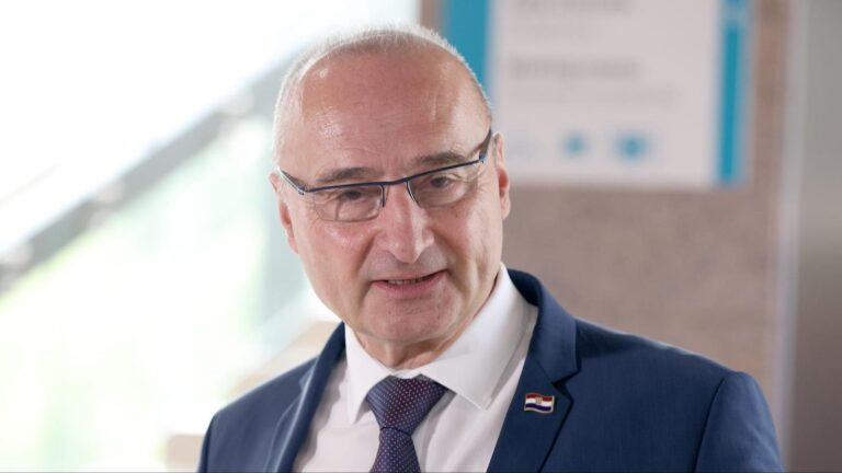 Grlić Radman: Neprihvatljivo je izjednačavati ulogu Hrvatske i Srbije u ratu u BiH