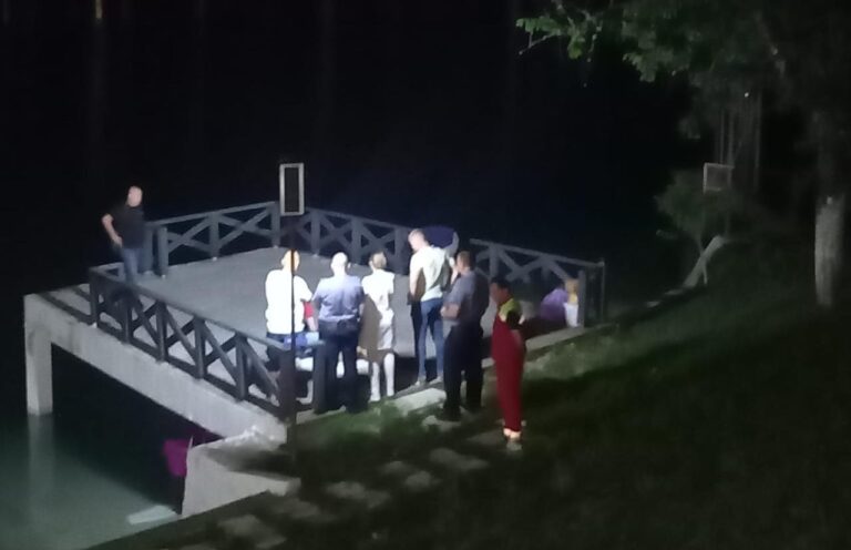 Detalji tragedije u BiH: Dva brata upala u vodu, čuvar spasio jednog, 16-godišnjaka nije uspio