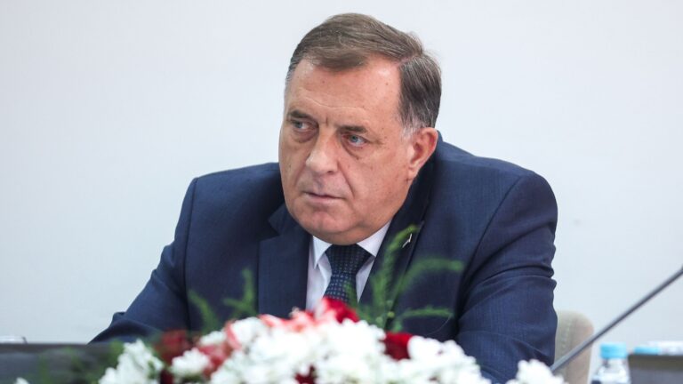 Dodik kontra Ambasade SAD: Imovina pripada entitetima, kakav Obrajen