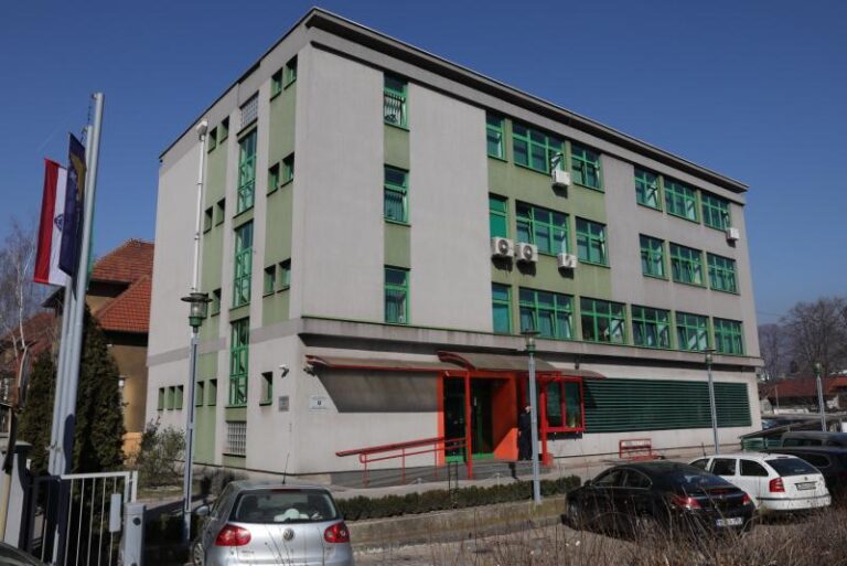 PRIJAVE PROTIV SLUŽBE ZA ZAPOŠLJAVANJE ZDK: Dvostruki osuđenik i nezakonito zaposlena zbrinjavaju stranačke kadrove