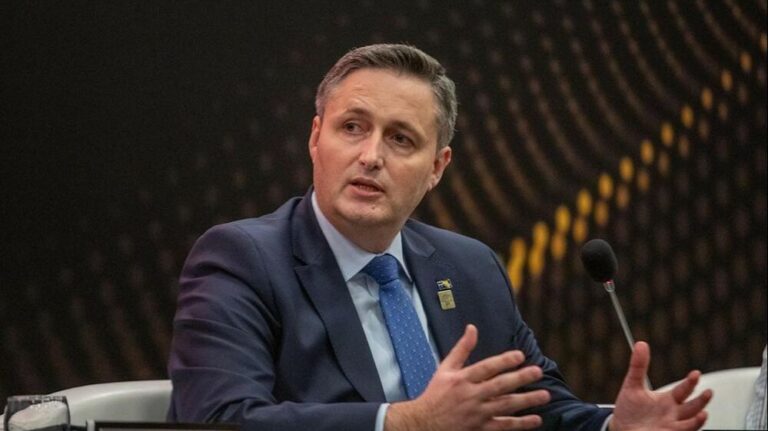 Bećirović jasan: BiH nije nastala “udruživanjem” i neće nestati “mirnim razdruživanjem”