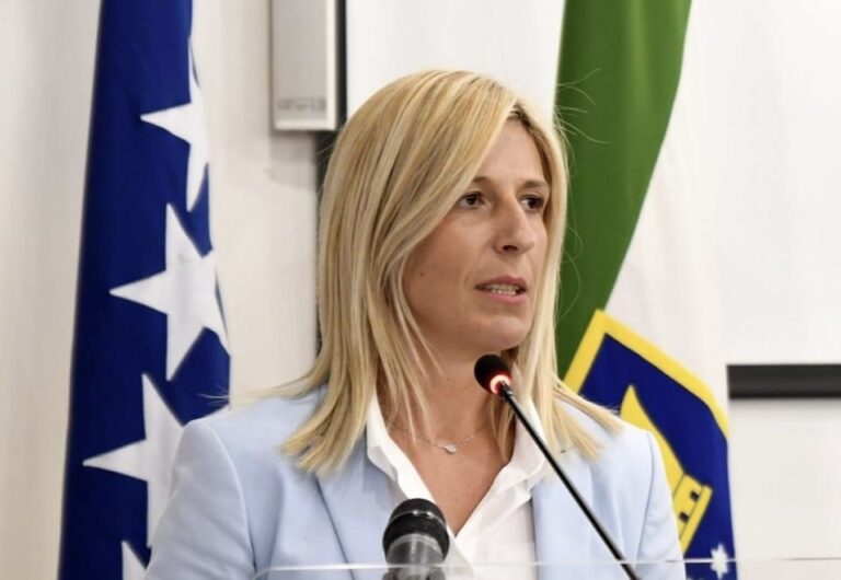 SAZNAJE ‘072INFO’: Amra Mehmedić, bivša premijerka, nosi listu BHI-KF za Gradsko vijeće