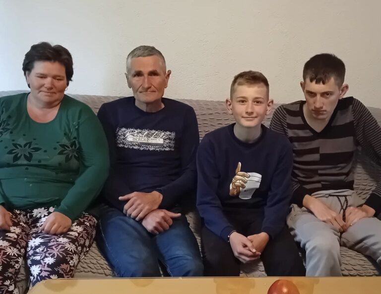 Ratni vojni invalid je dao zdravlje za odbranu zemlje: Sad je red na nas da mu pomognemo